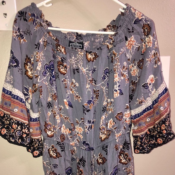 Romper - Picture 2 of 4